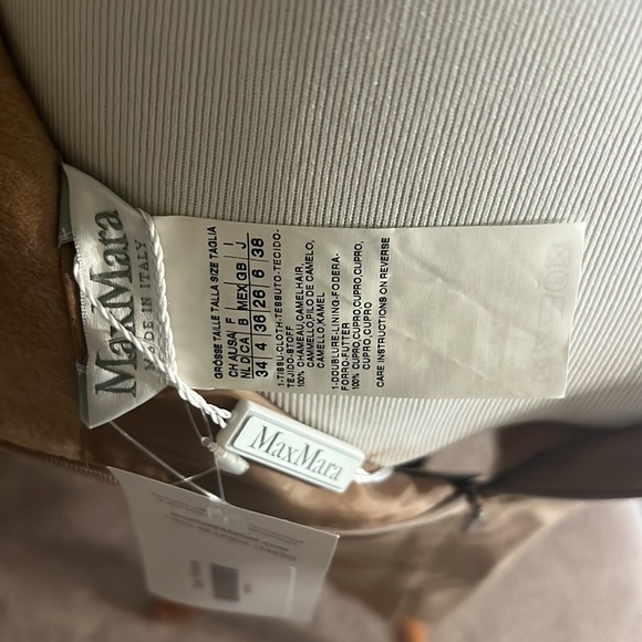 MAX MARA
Camel Hair Knee-Length Skirt
Size: M | US 8 BRAND NEW $495 - Picture 4 of 4